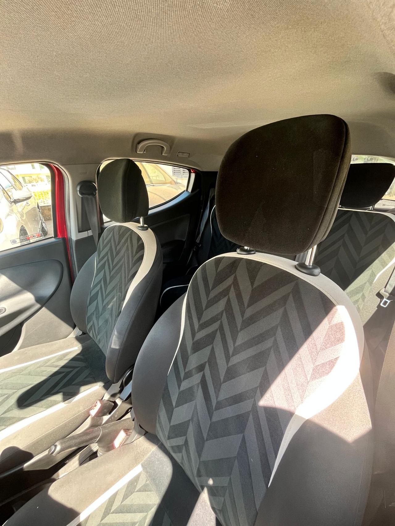 Lancia Ypsilon 1.2 69 CV 5 porte GPL Ecochic Gold