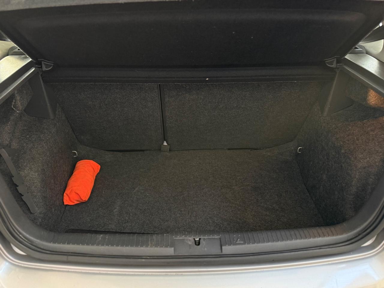 Volkswagen Polo 1.4/80CV 16V 5p. Sportline