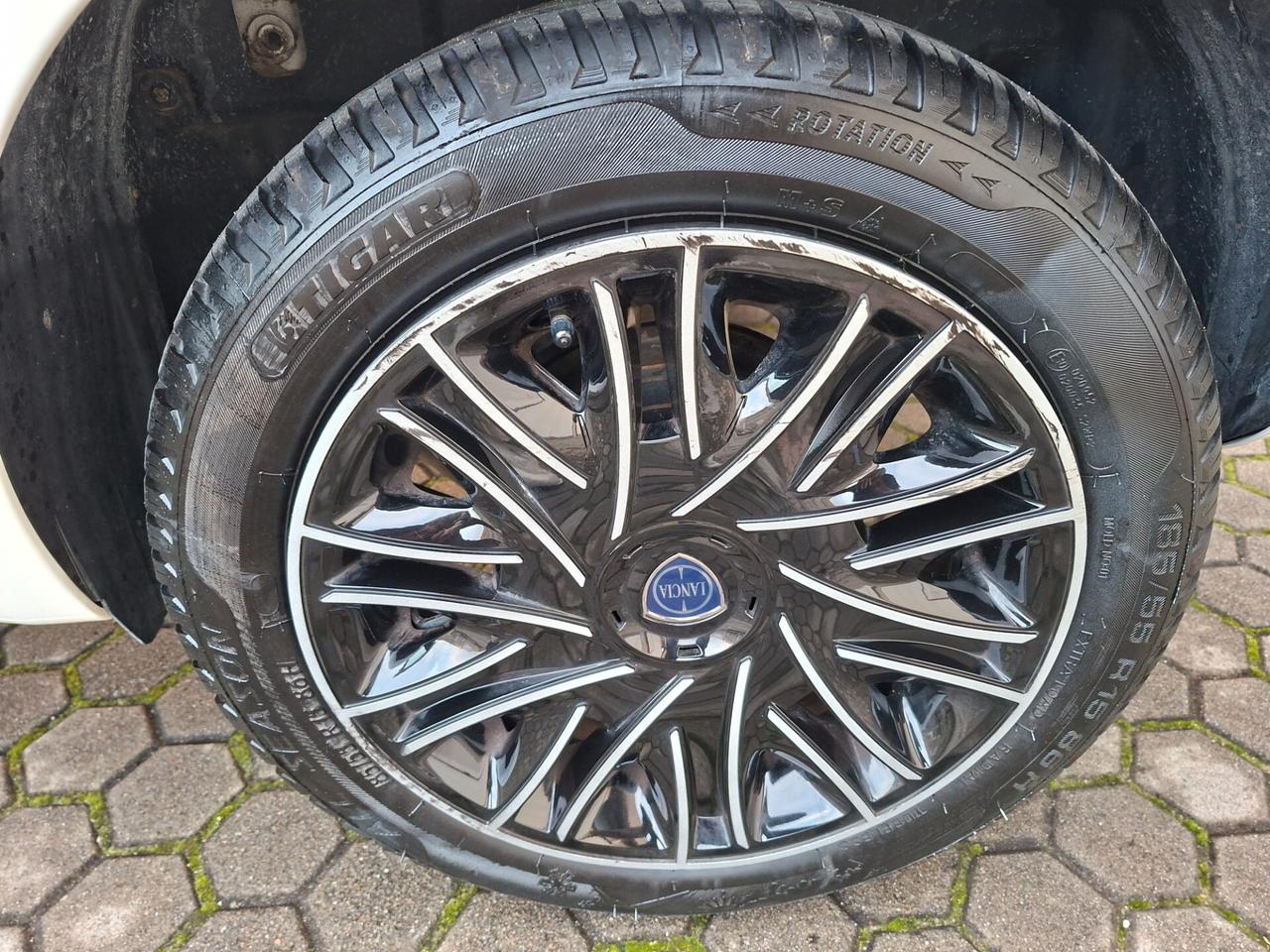 Lancia Ypsilon 1.0 Hybrid Gold *PREZZO REALE*