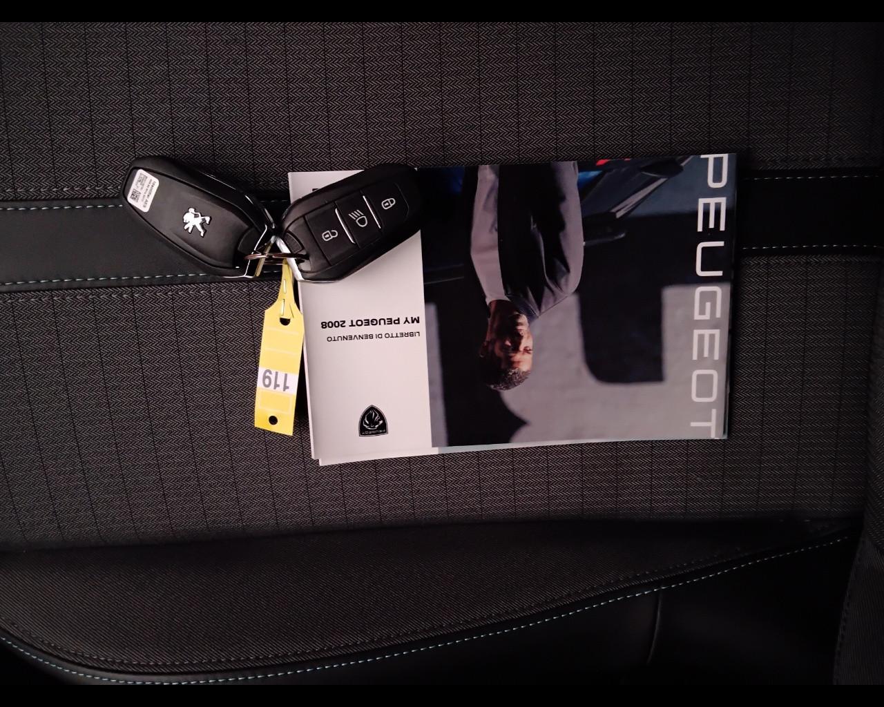 PEUGEOT 2008 II 2023 - 2008 1.5 bluehdi Allure s&s 130cv eat8