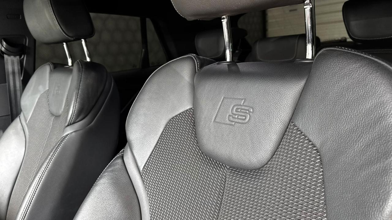 Audi Q2 35 TDI quattro S tronic line Edition