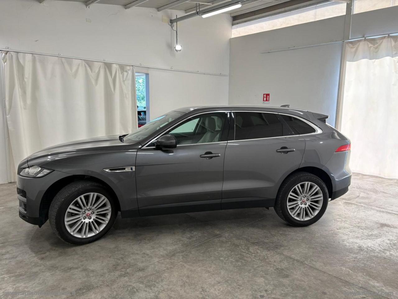 JAGUAR F-Pace 2.0 D 180 CV AWD aut. Prestige