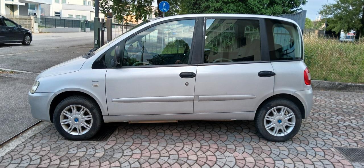 Fiat Multipla 1.6 6 posti metano neopatentati