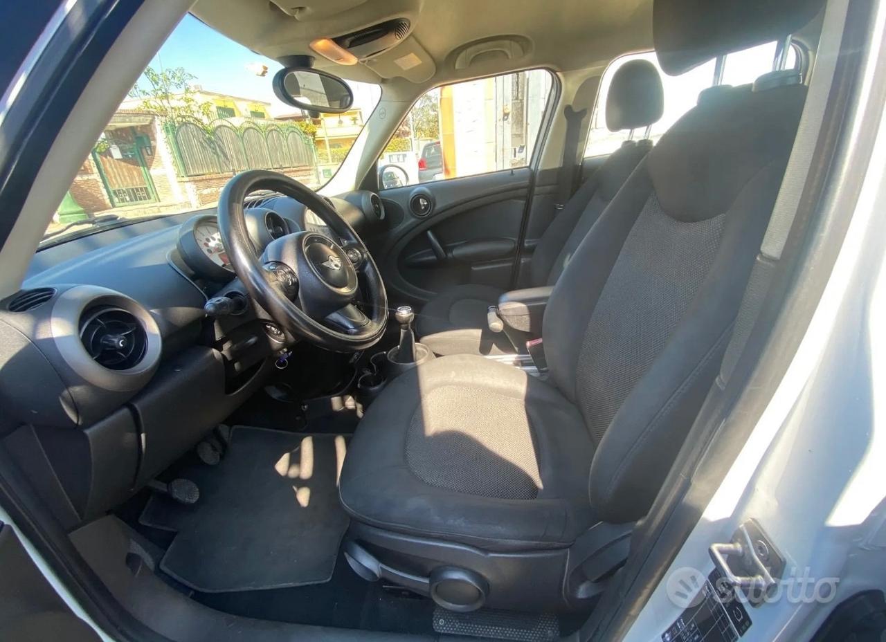 Mini Cooper D Countryman 1.6 anno 2012