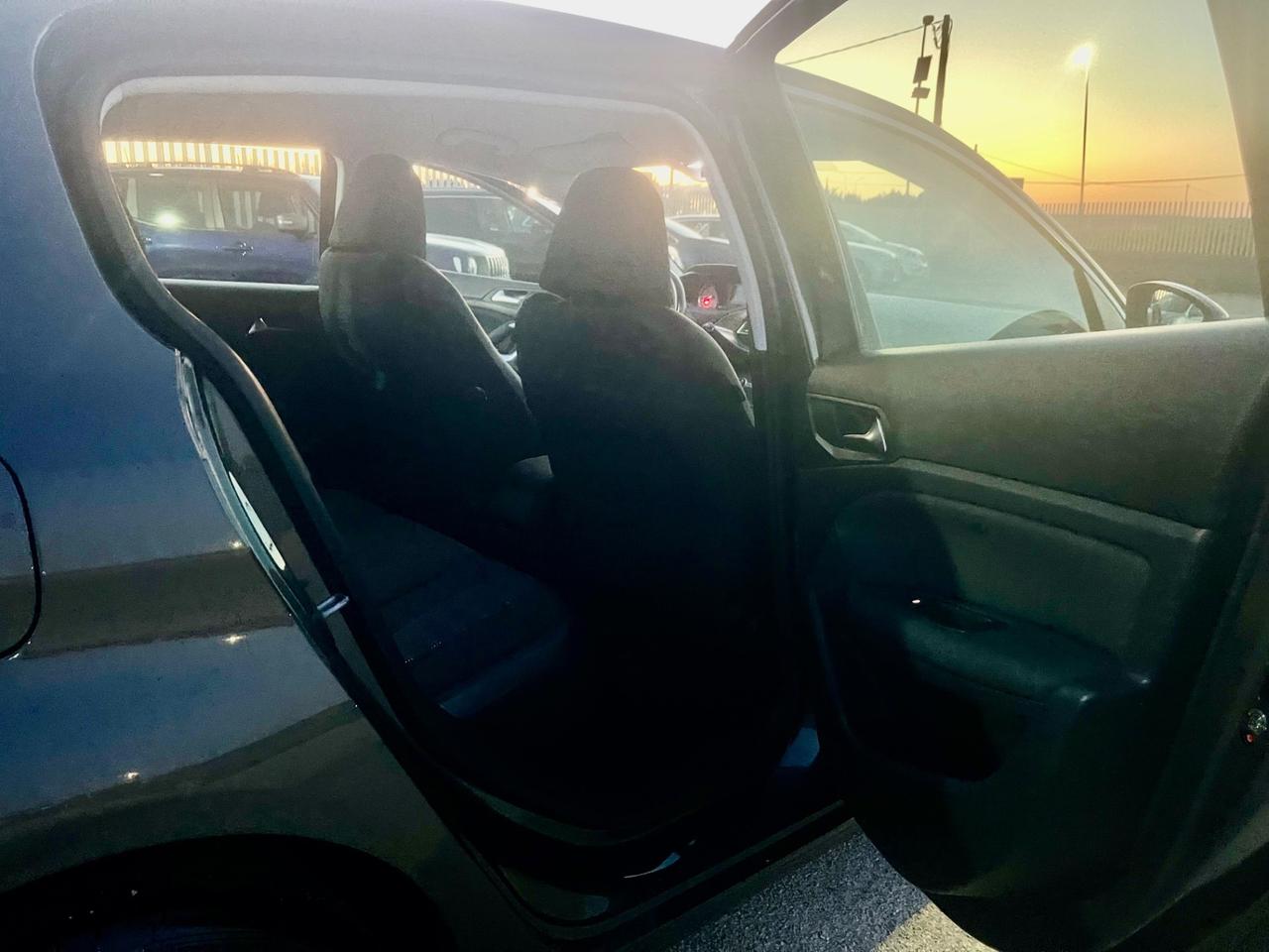 PEUGEOT 308 1.6 HDI 120CV BERLINA FULL LED MY18