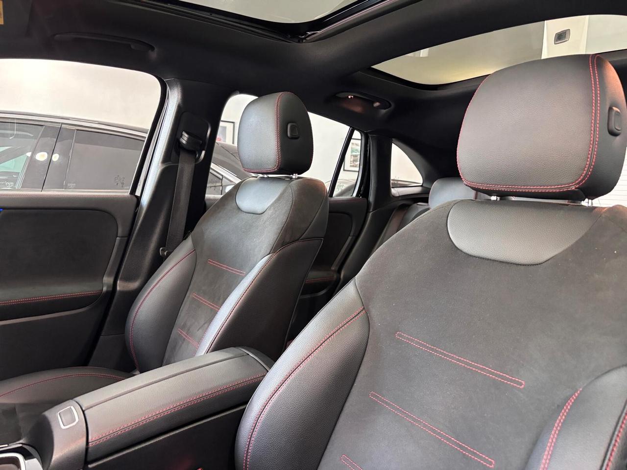 MERCEDES-BENZ GLA 200D PREMIUM AMG LE-NAVI-TETTO