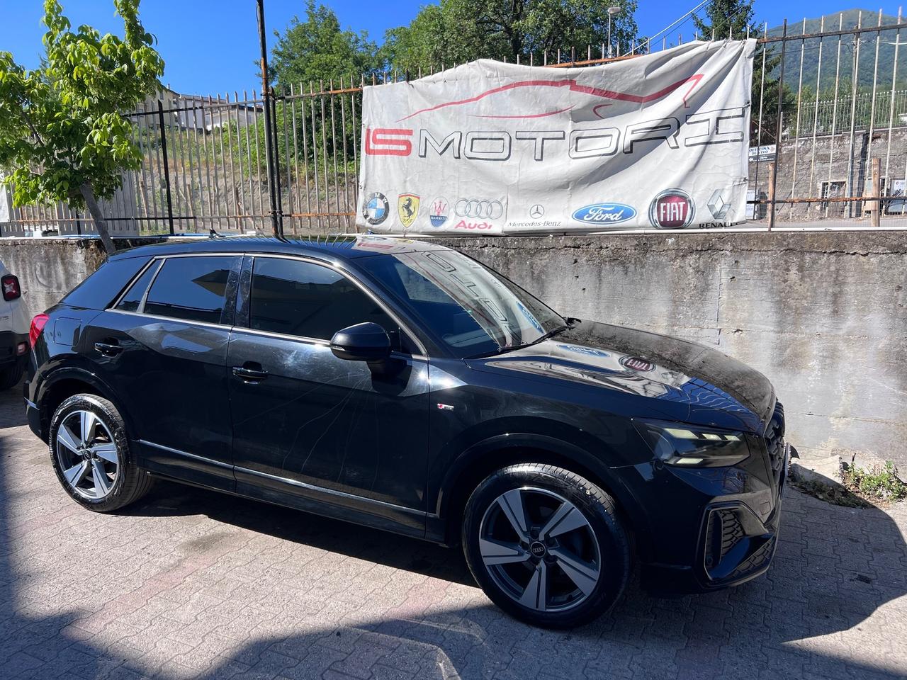 Audi Q2 30 TDI S line Edition Blockshaft