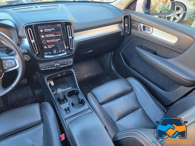 VOLVO XC40 D4 AWD Geartronic Momentum