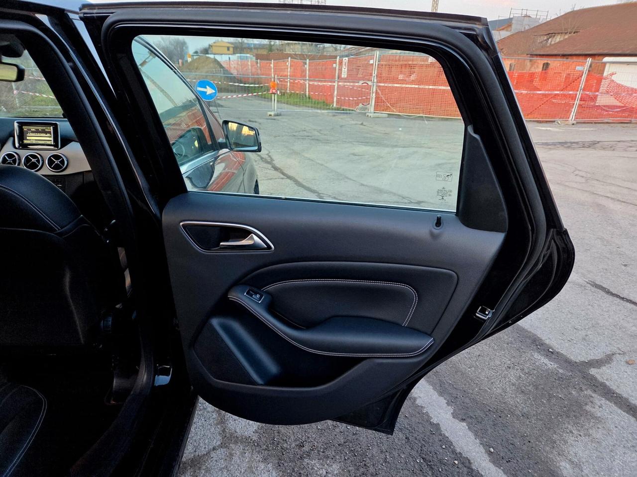 Mercedes-benz B 200 CDI Automatic Premium