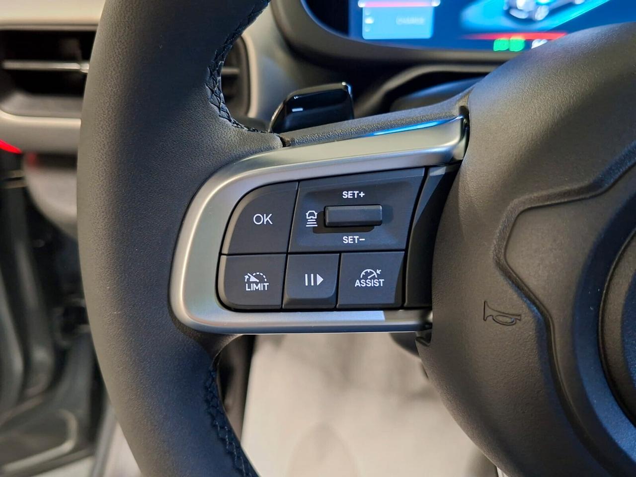 Jeep Avenger 1.2 Turbo mhev e-Hybrid Summit eDCT6 Km.0