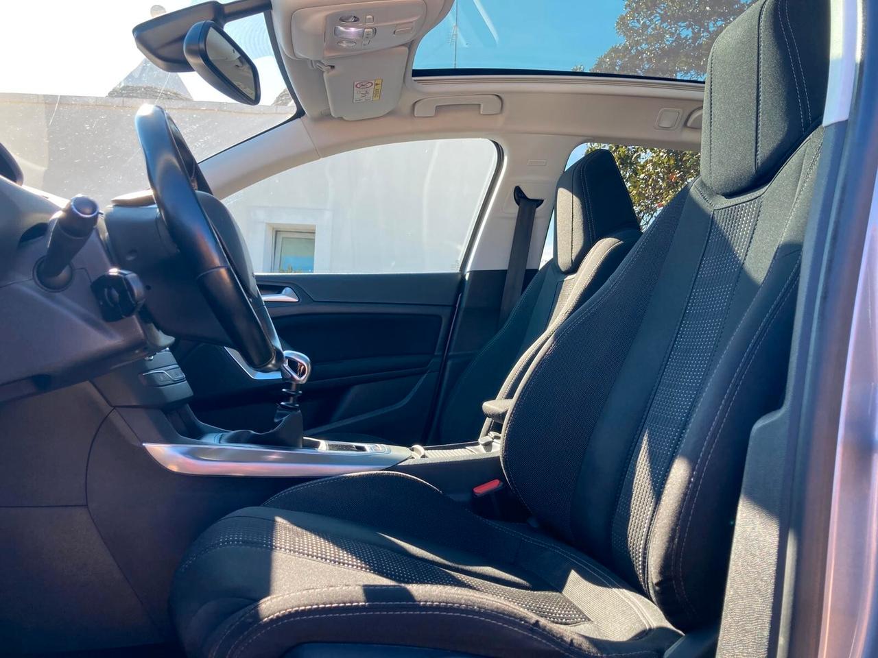 Peugeot 308 1.6 HDi - 130000km!! - 2017