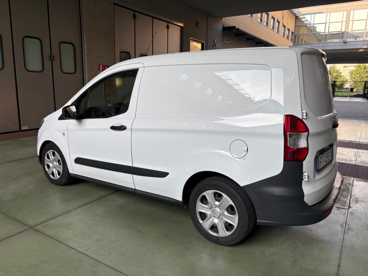 Ford Transit Courier 1.5 TDCi 75CV Van Trend