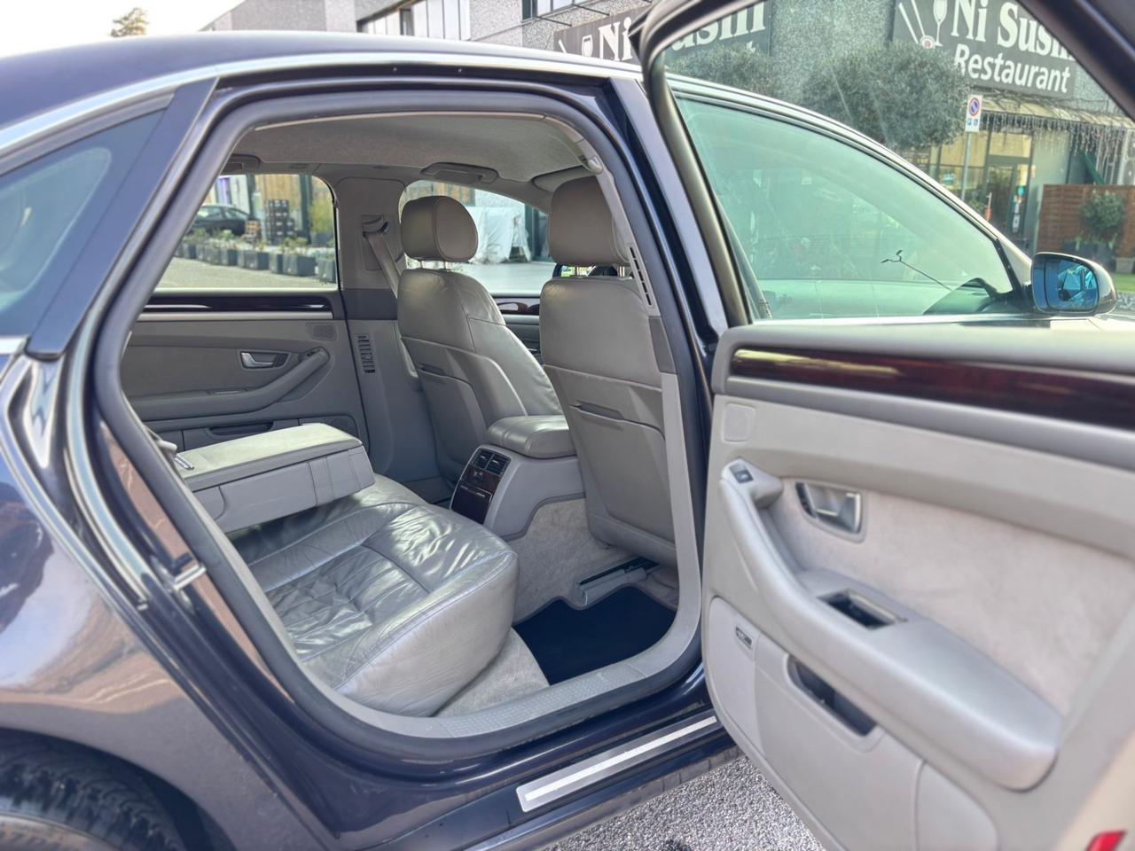 Audi A8 3.0 V6 TDI F.AP. quattro tiptronic