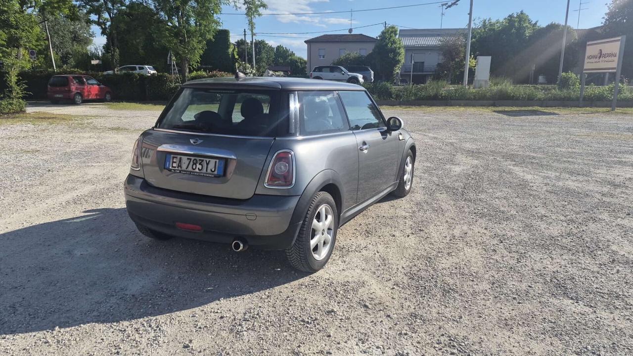 Mini 1.6 16V Abbey Road D