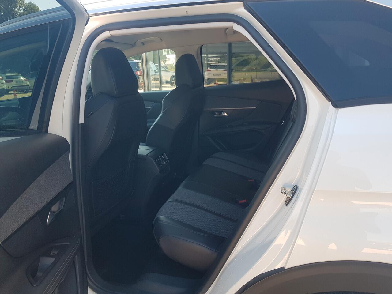 Peugeot 3008 BlueHDi 120 S&S EAT6 Allure