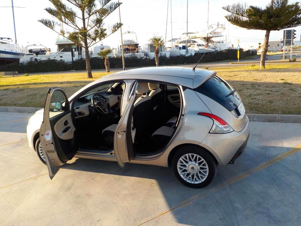 Lancia Ypsilon 1.3 MJT 16V 95 CV 5 porte S&S Gold