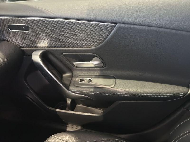 Mercedes-Benz Classe A A 180 d Automatic Progressive Advanced