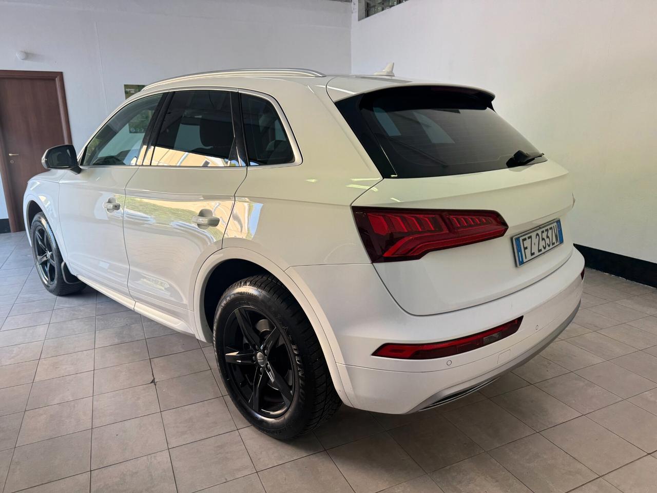 Audi Q5 2.0 TDI quattro S tronic Business Sport
