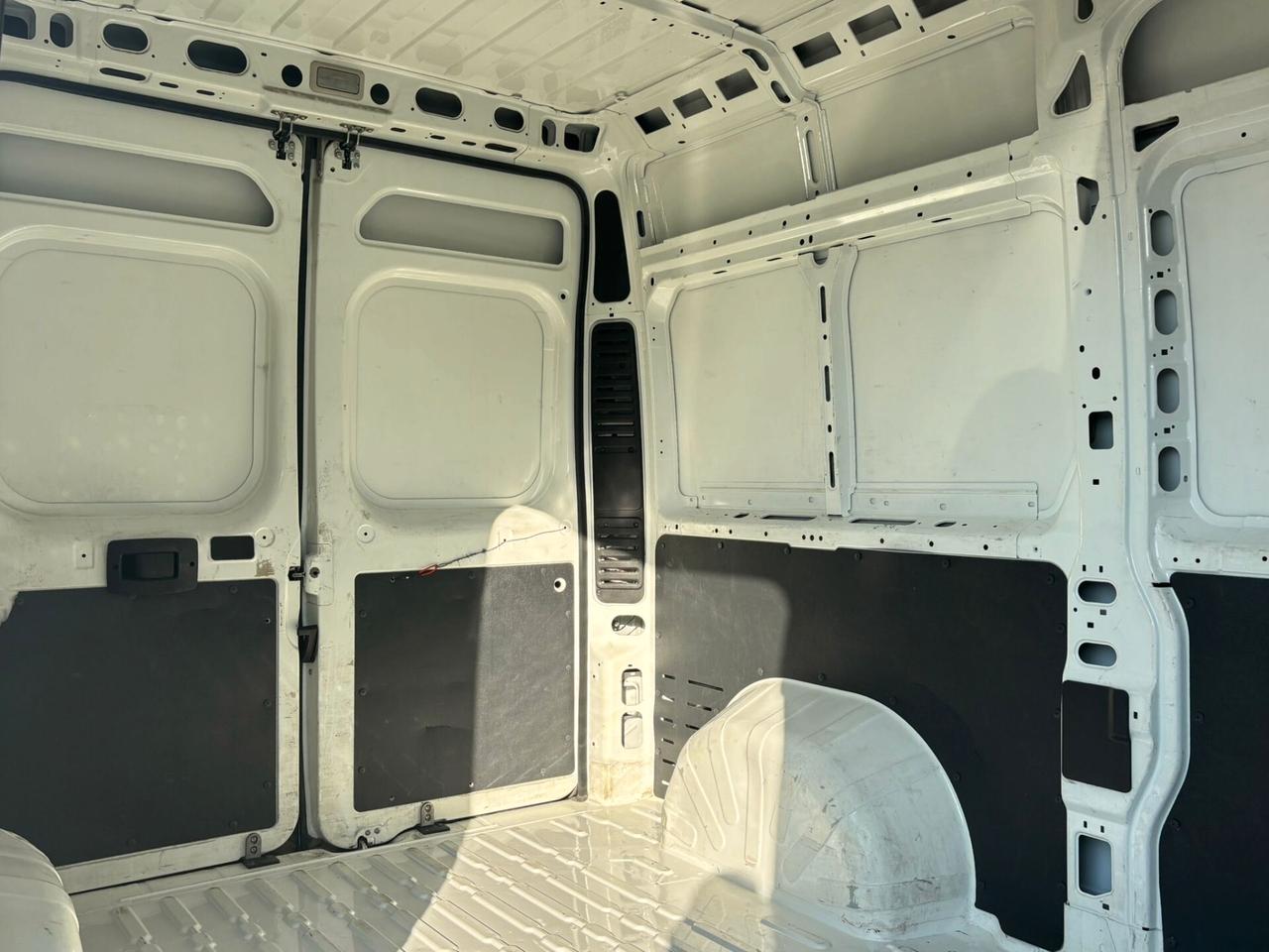 Fiat Ducato Peugeot Boxer 330 2.2 BlueHDi 140 cv L2H2
