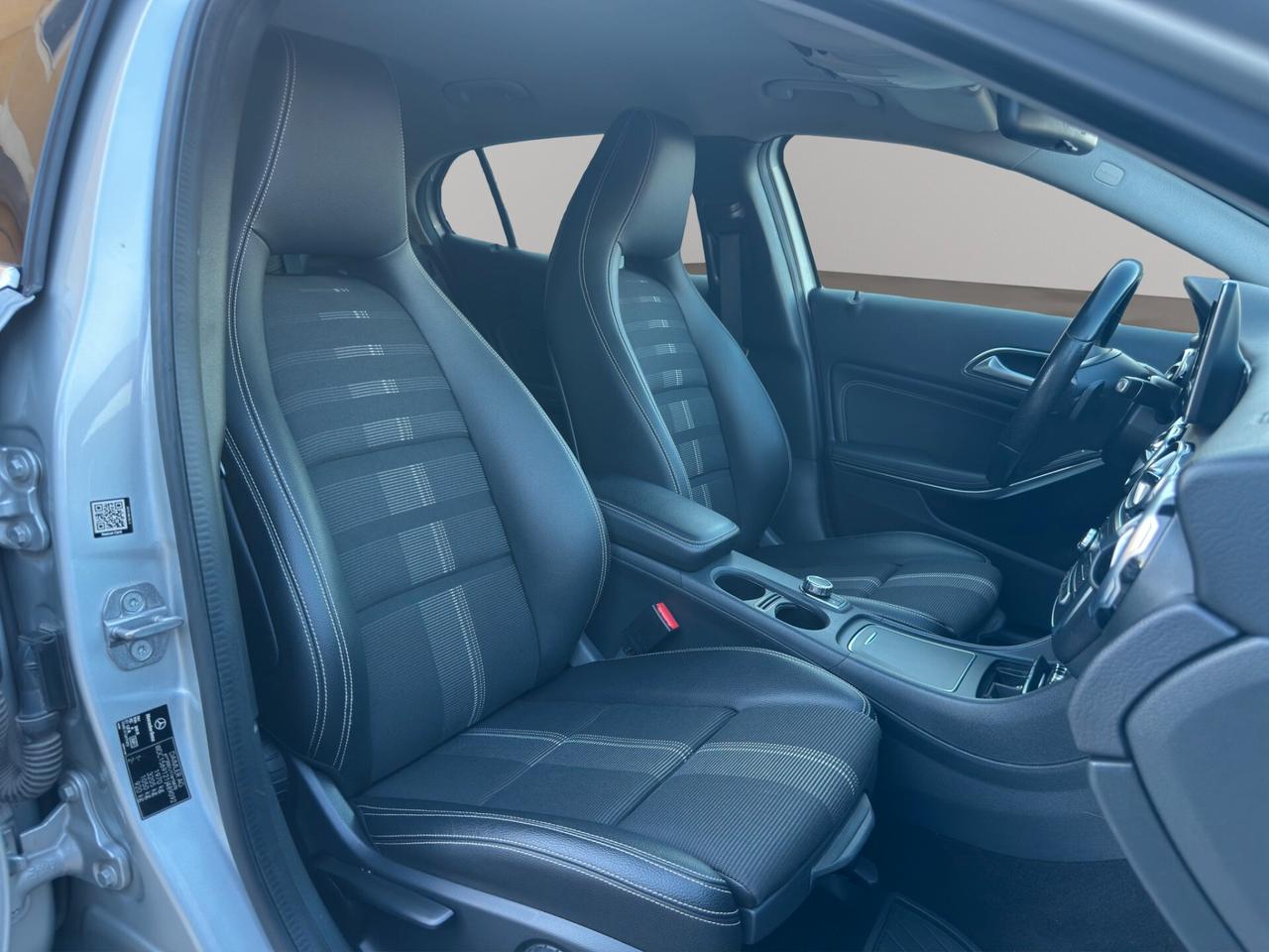 Mercedes-benz GLA 180 d Automatic Premium