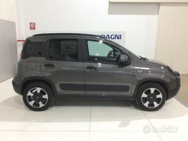 FIAT Panda 1.0 70cv CROSS HYBRID