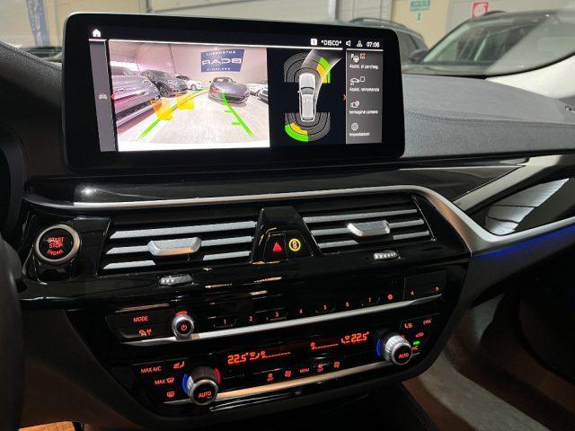 BMW 520 d 48V Touring Luxury /NAVI/PELLE/PARK/TELECAM/LED