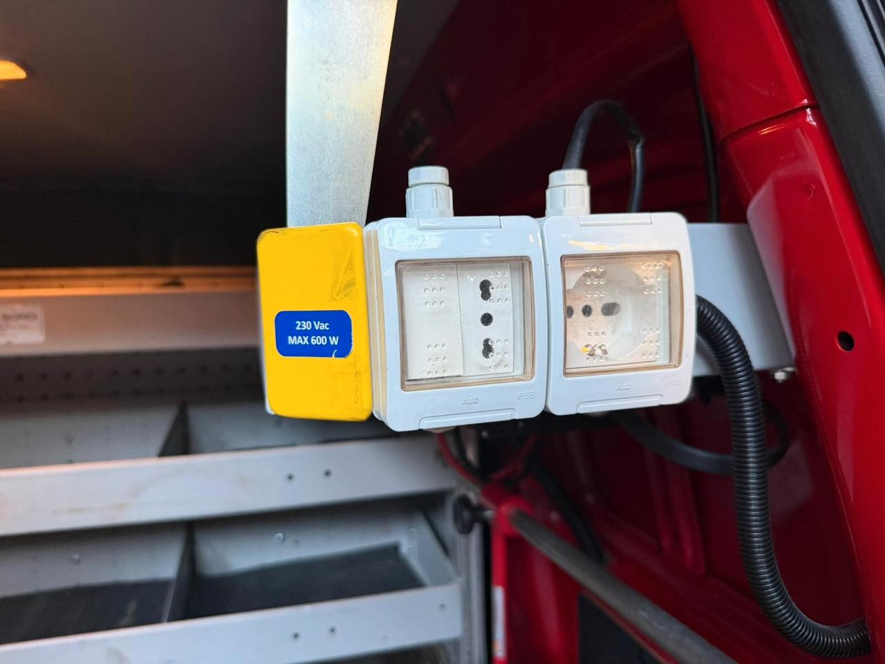 Volkswagen Caddy 2.0 TDI 122 CV 4MOTION IVA ESPOSTA!