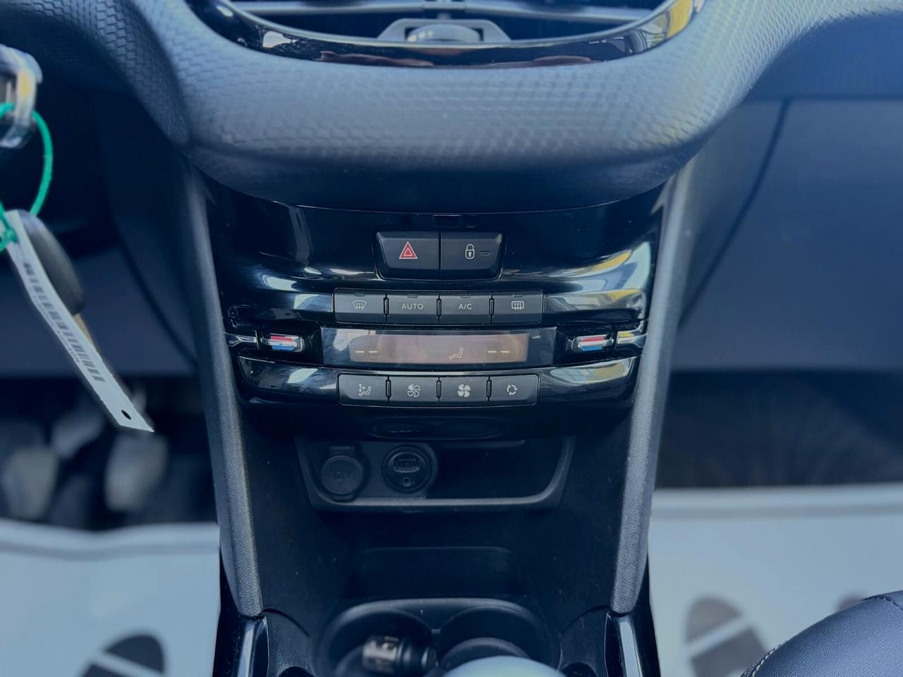 Peugeot 2008 BlueHDi 120 S&S Allure