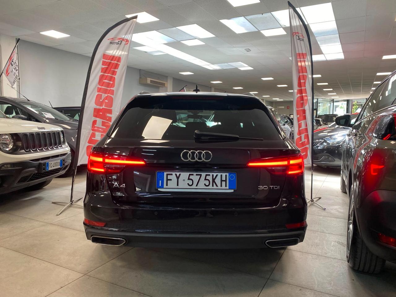 Audi A4 Avant 30 TDI S tronic Business
