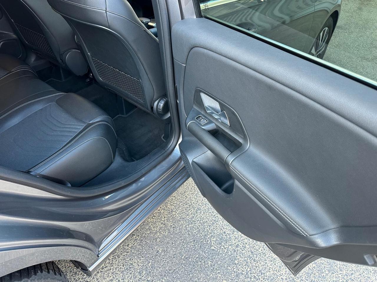 Mercedes-benz B 180 d Automatic Sport