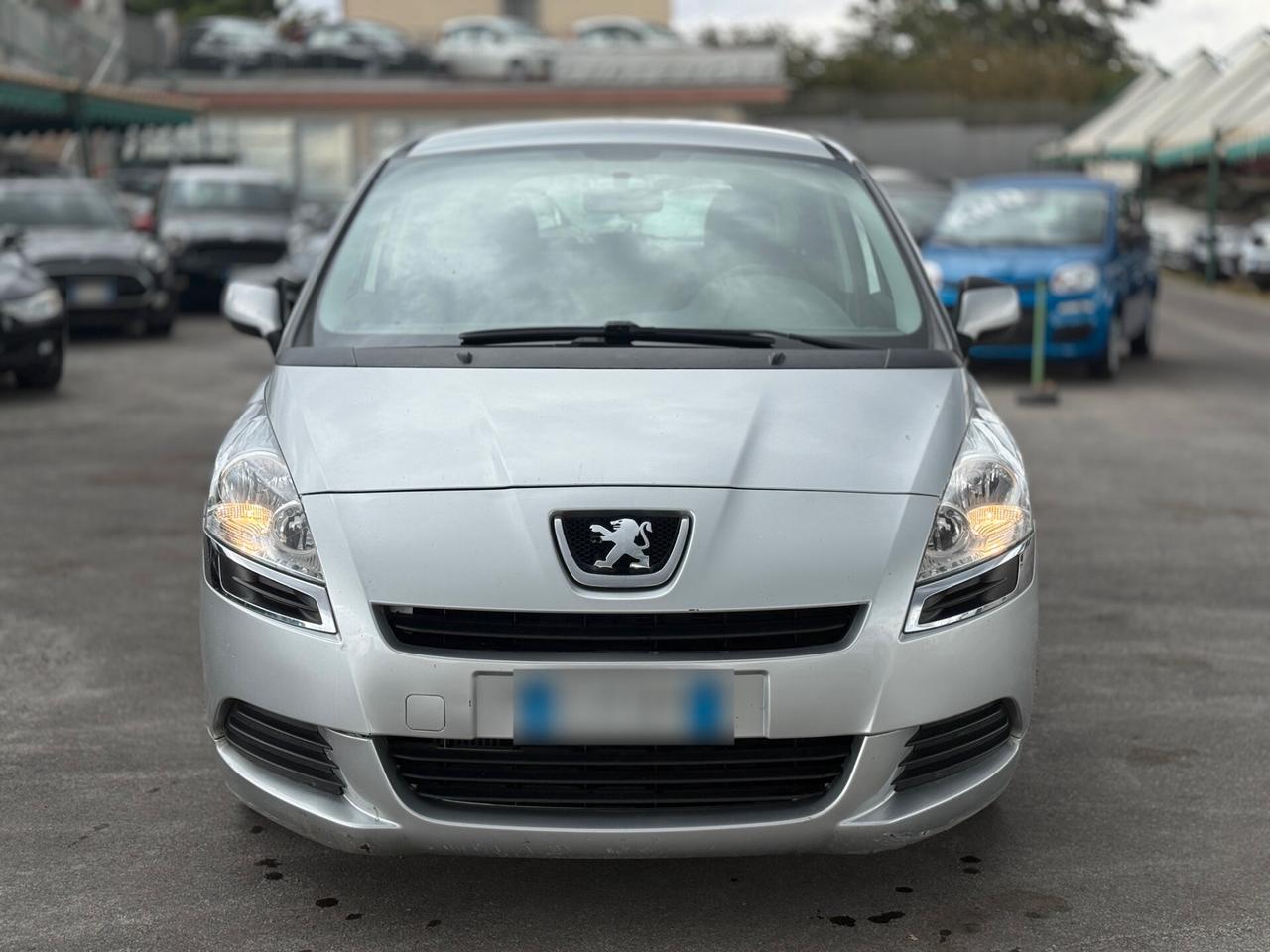 Peugeot 5008 1.6 HDi 112CV Tecno 7 POSTI