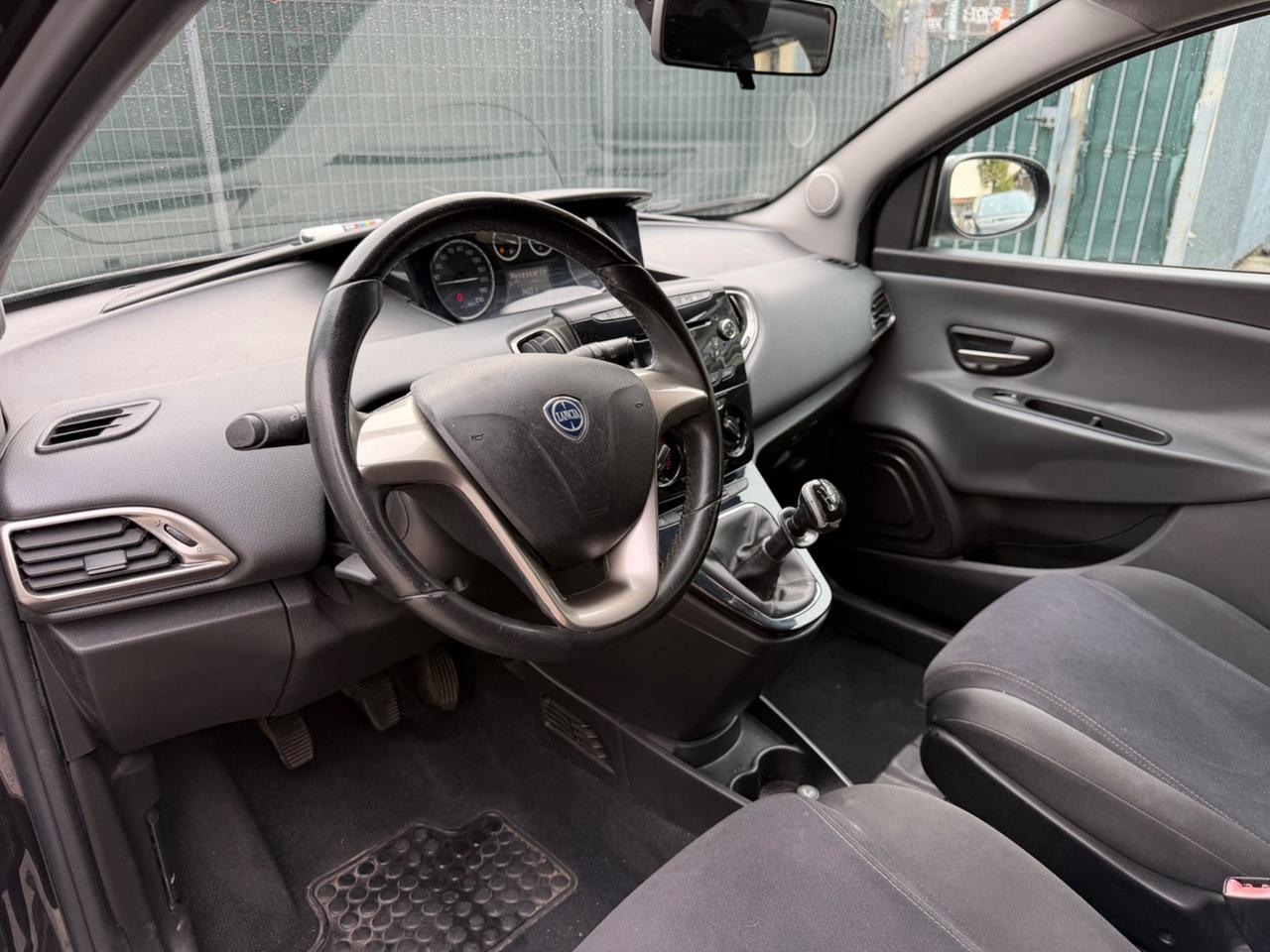 Lancia Ypsilon 1.2 Neopatentati Euro 6