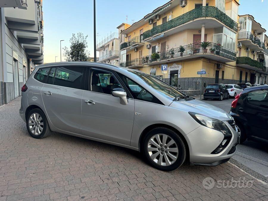 Opel zafira 1.6 metano cosmo 7 posti certificata
