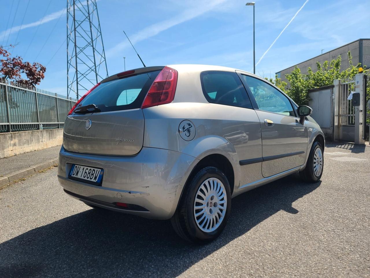 Fiat Grande Punto METANO X NEOPATENTATI