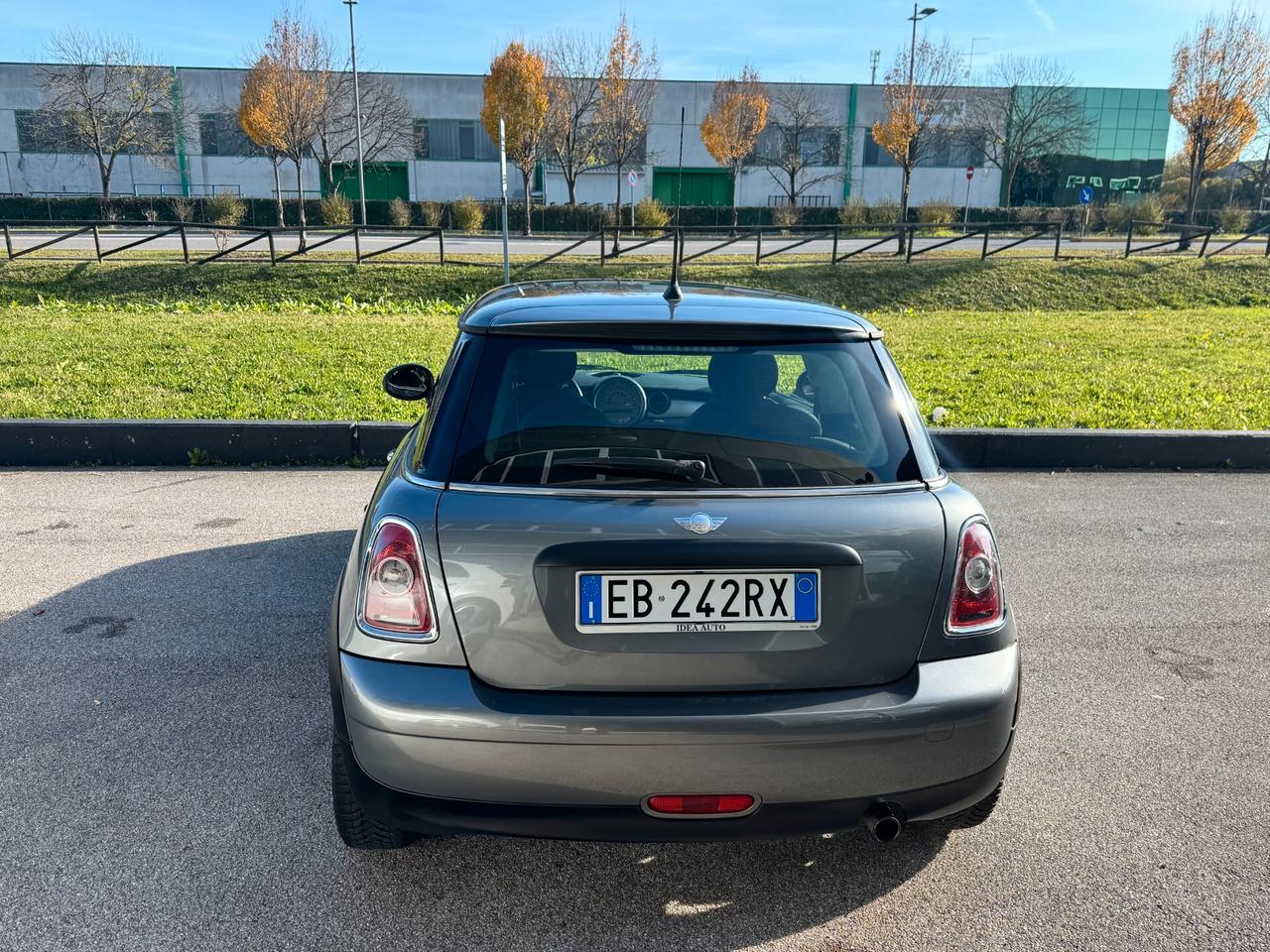 Mini 1.6 16V One (55kW)