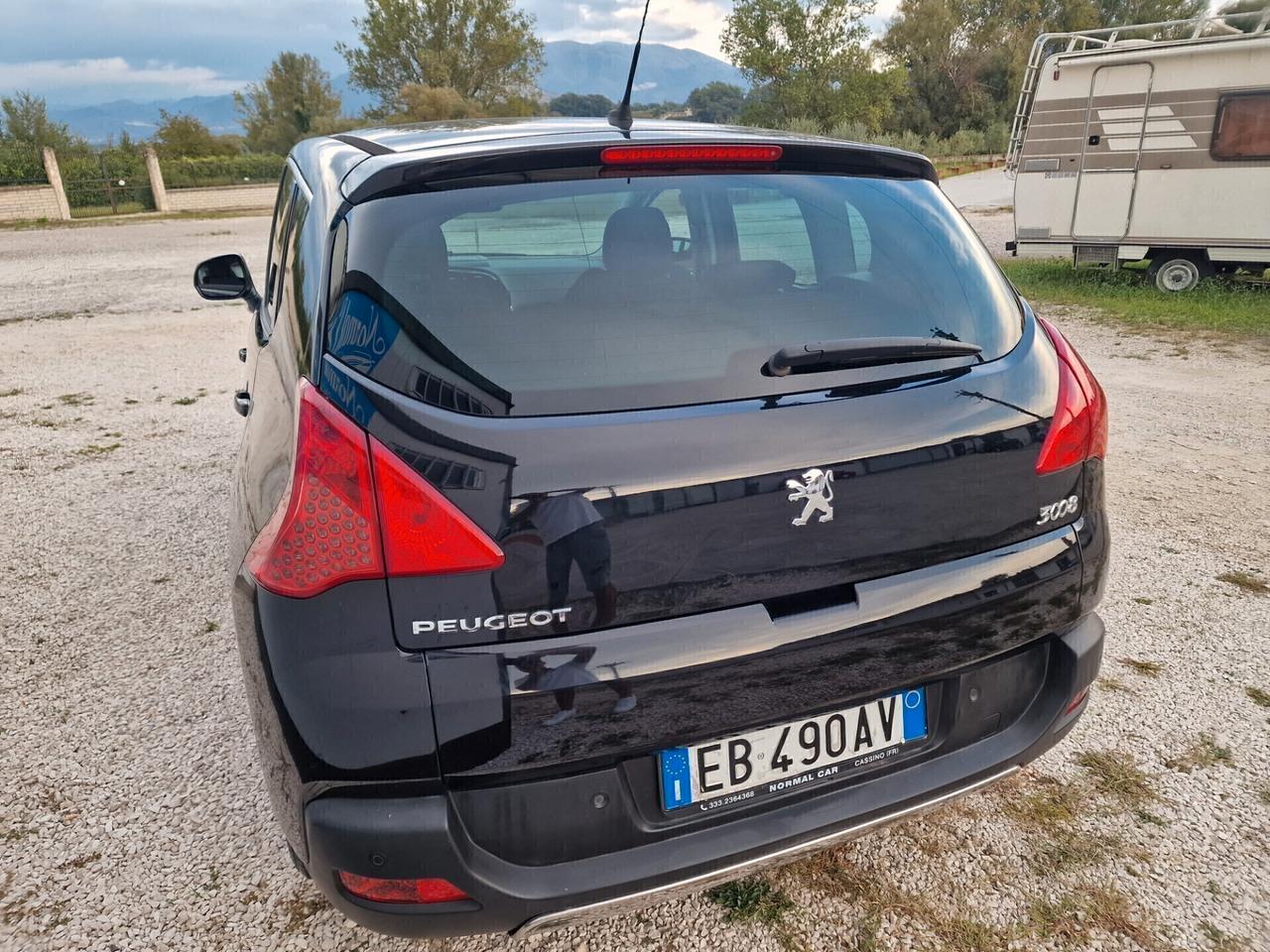 Peugeot 3008 2.0 HDi 150CV Business