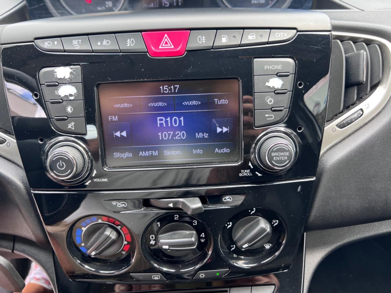 Lancia Ypsilon 1.2 69 CV 5 porte GPL Ecochic Gold