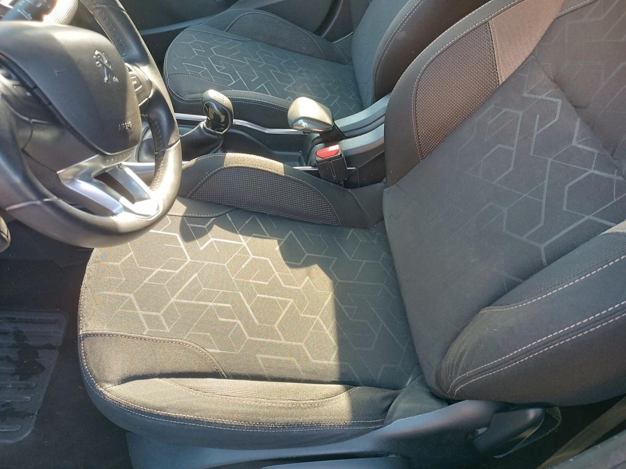 Peugeot 2008 PureTech 82 Active