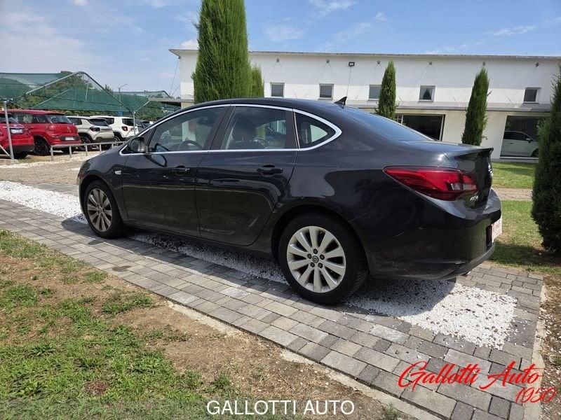 Opel Astra 1.4 Turbo GPL 140CV 4 porte