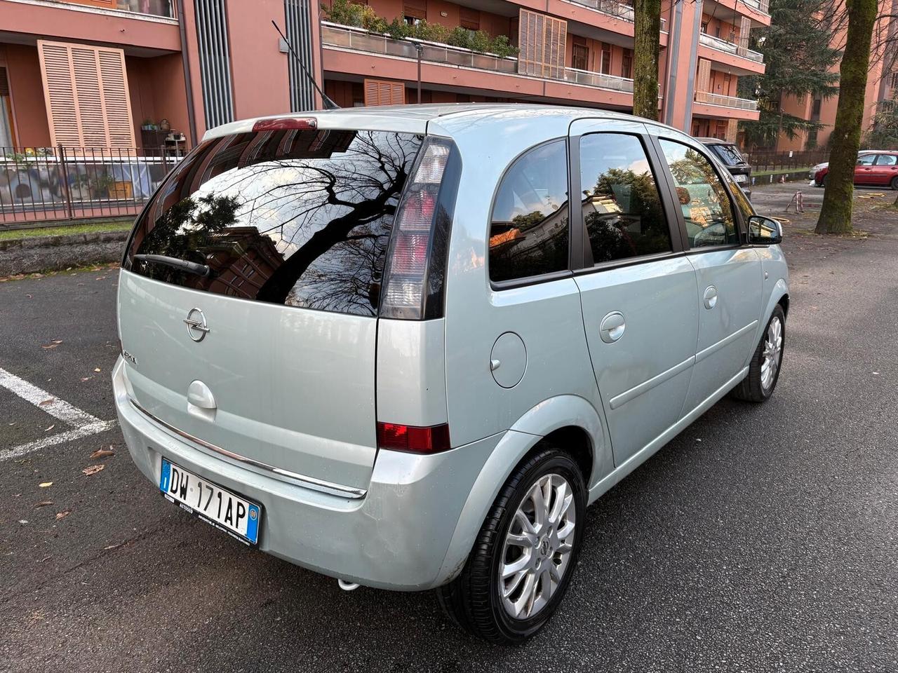 Opel Meriva 1.4 16V Cosmo