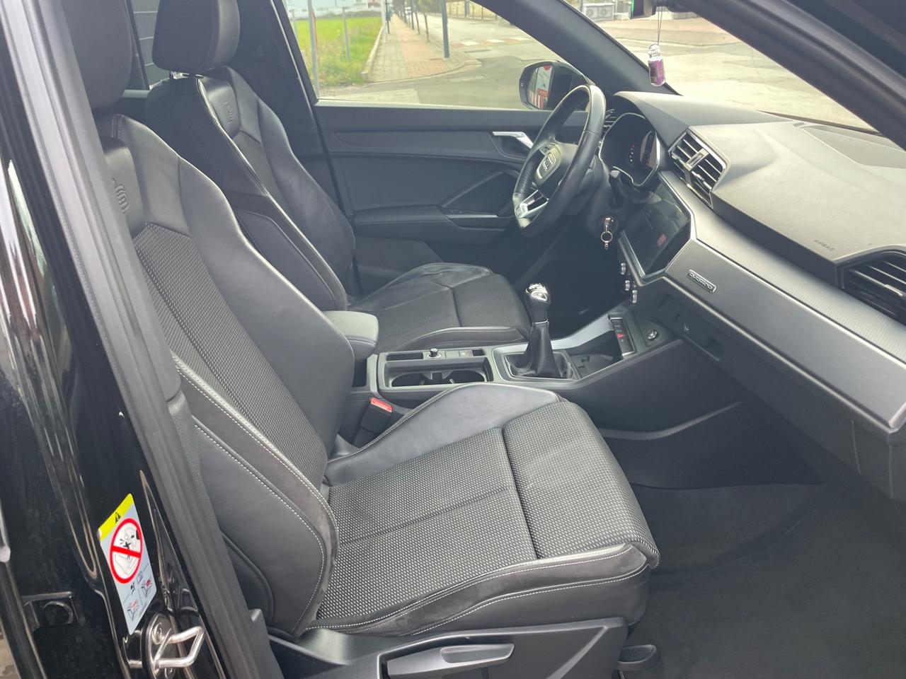 Audi Q3 35 TDI quattro S line edition