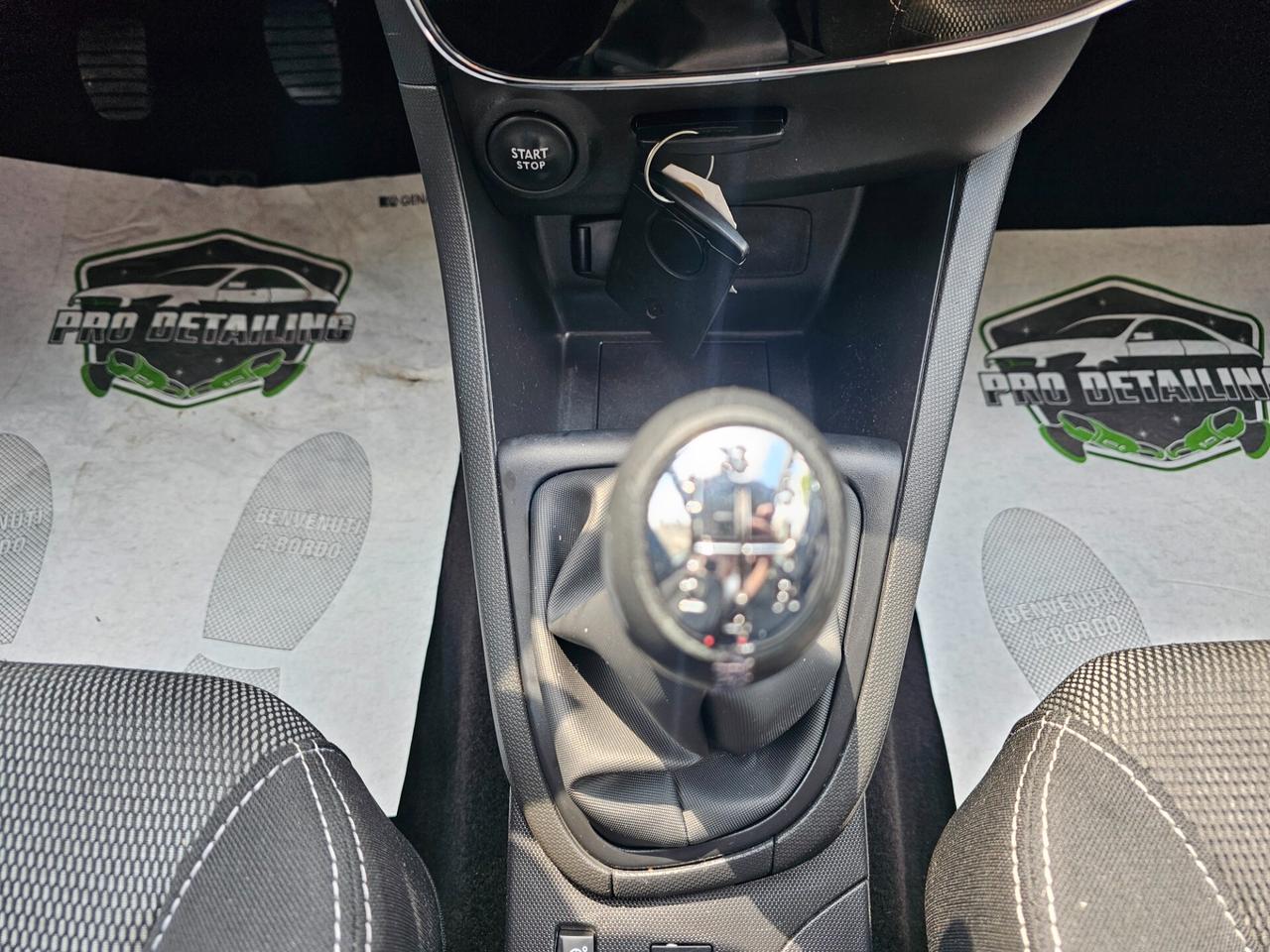 Renault Clio 1.2 75CV 5 porte - Neopatentati
