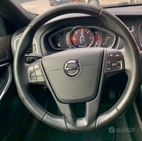 VOLVO V40 D2 Geartronic Kinetic EURO 6B