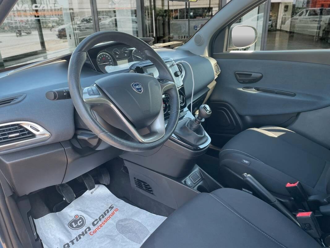 Lancia Ypsilon III 1.0 firefly hybrid Gold s&s 70cv CON CARPLAY