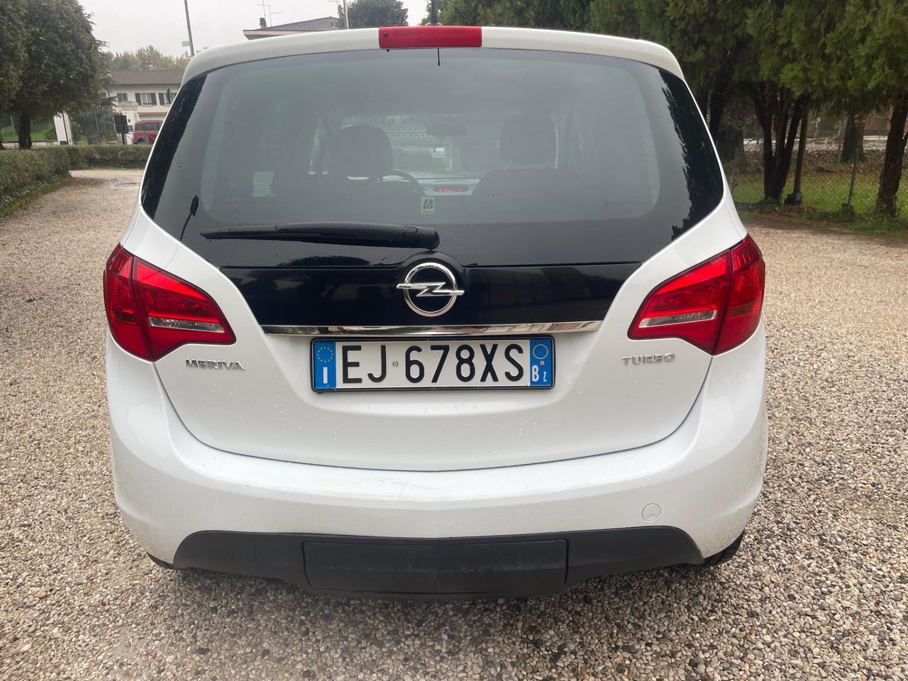 Opel Meriva 1.4 benzina anno 2011 km 115 mila
