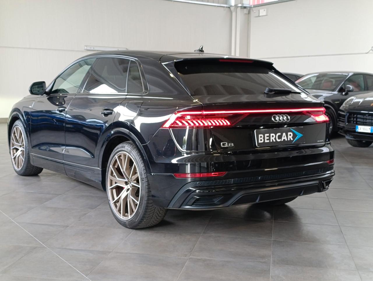 Audi Q8 60 3.0 tfsi e S line Plus quattro tiptronic