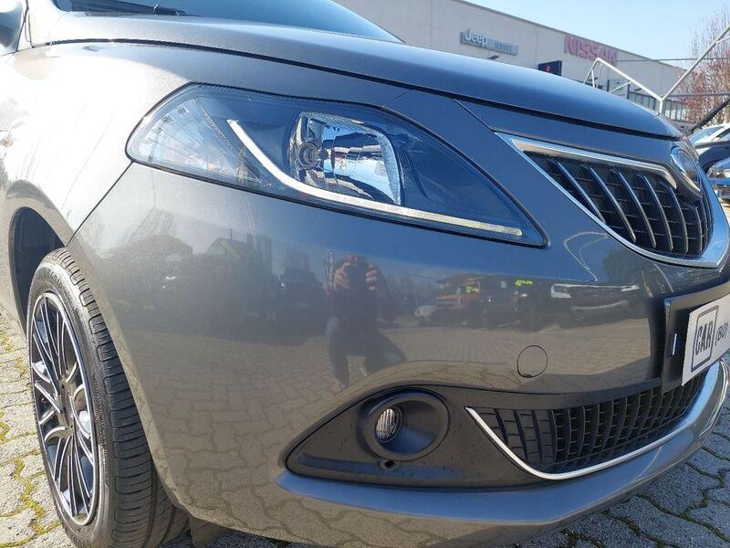 Lancia Ypsilon 1.0 FireFly 5 porte S&S Hybryd Gold