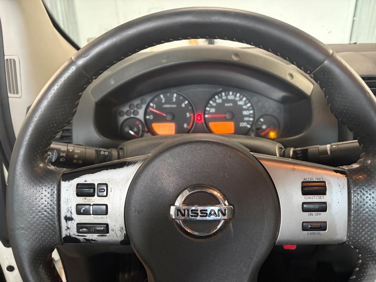 Nissan Navara 2.5 dCi 4 porte Double Cab LE