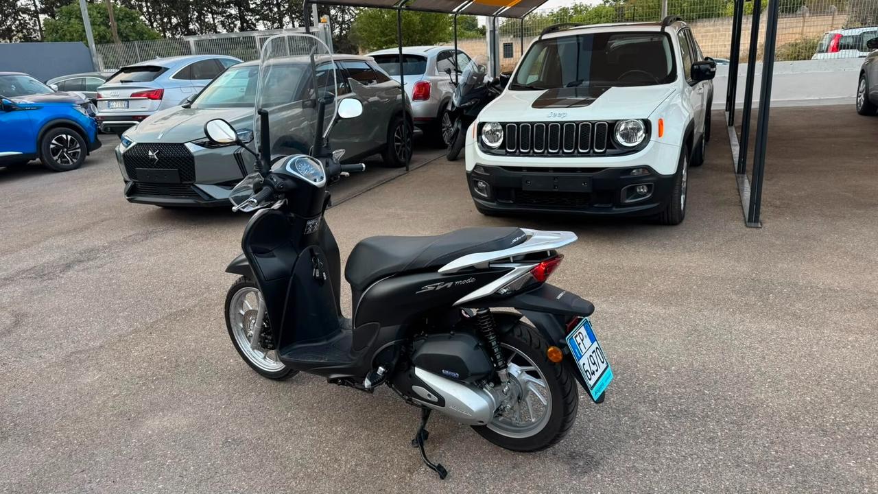 Honda SH 125 mode 2025 6.000km