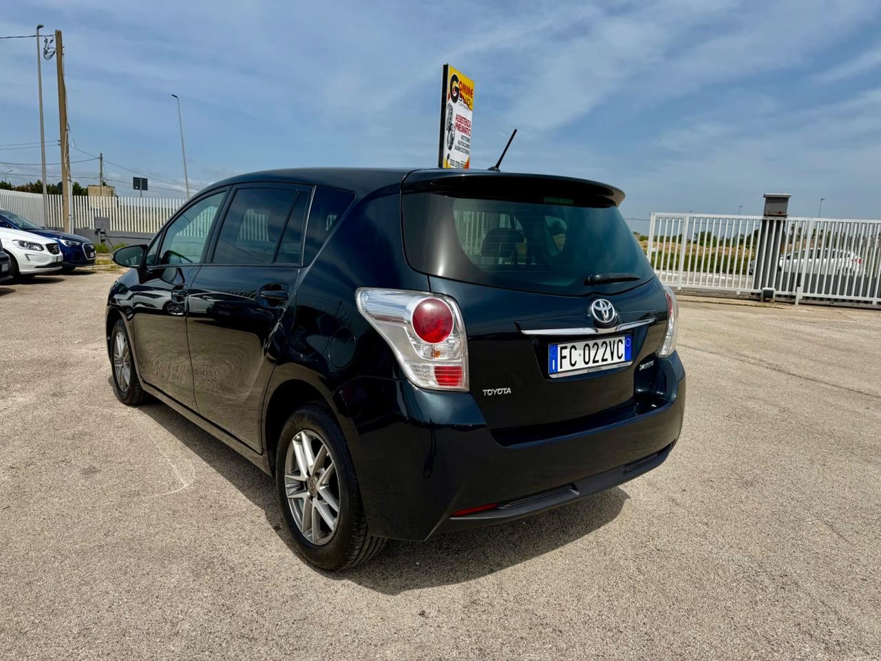 TOYOTA VERSO 1.6 D-4D 5POSTI FULL RETRO MY16